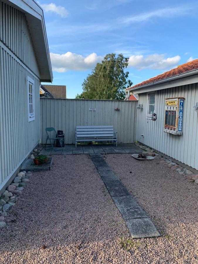 Villa Sus & Dus Yngsjo Bagian luar foto